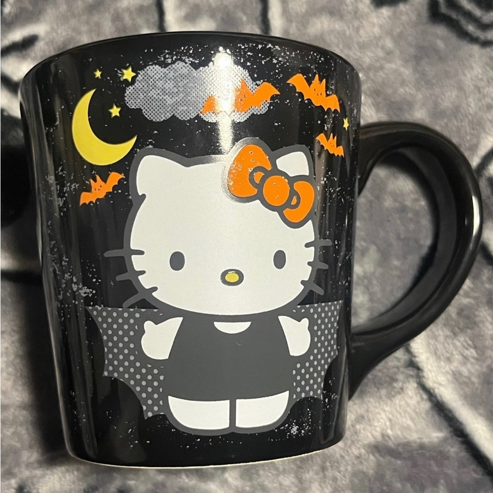 HELLO KITTY HALLOWEEN MUG